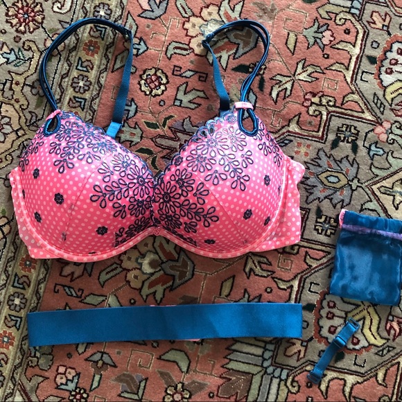 Victoria's Secret Other - Victoria’s Secret Sexy Little Things bra sz 36D